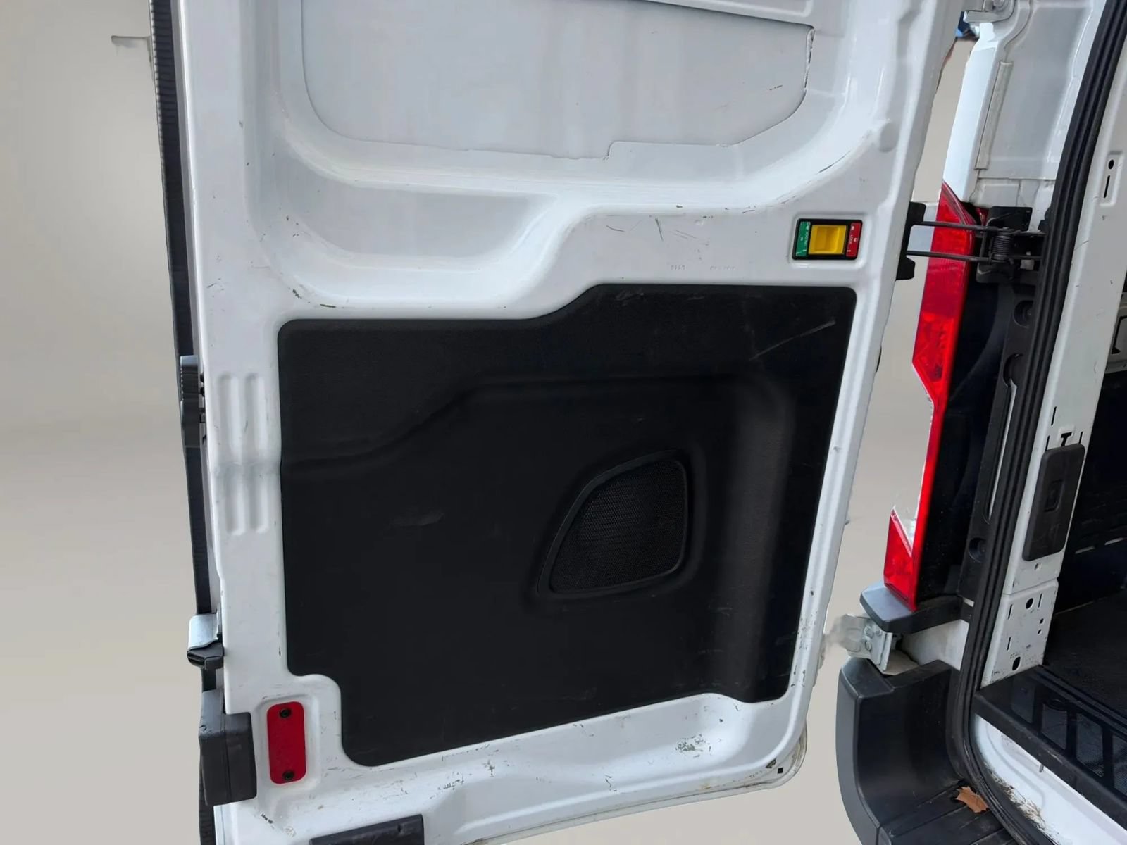 Used 2019 Ford Transit 250 130 Low Roof RWD image 20
