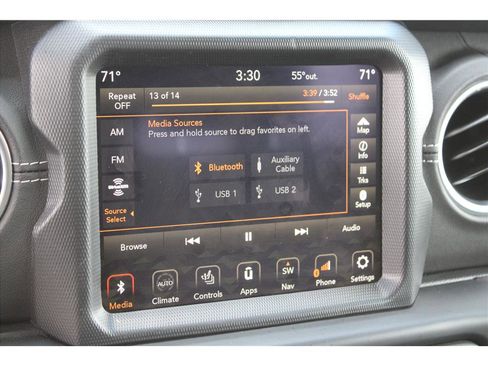 Used 2023 Jeep Wrangler Unlimited Sahara w/ Cold Weather Group AWD/4WD image 21