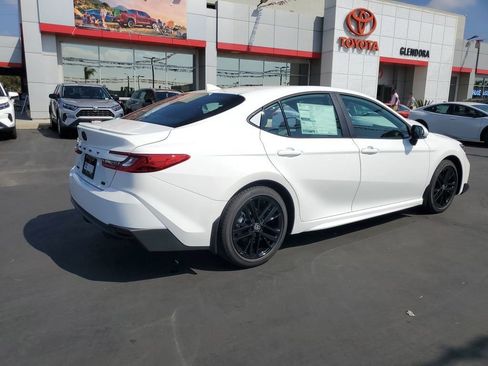 New 2026 Toyota Camry SE image 3