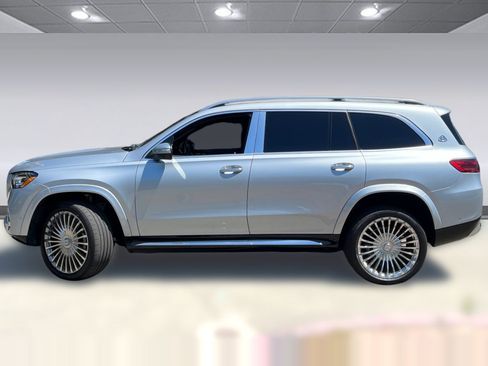 Used 2025 Mercedes-Benz Maybach GLS 600 4MATIC image 2