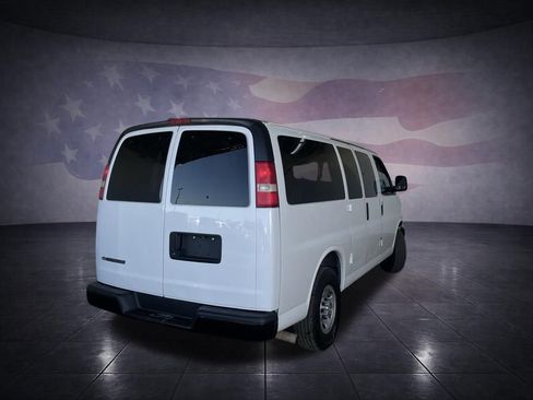 Used 2017 Chevrolet Express 2500 LS image 4