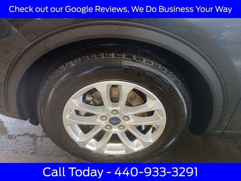 Certified 2022 Ford Escape SE w/ Cold Weather Package image 18