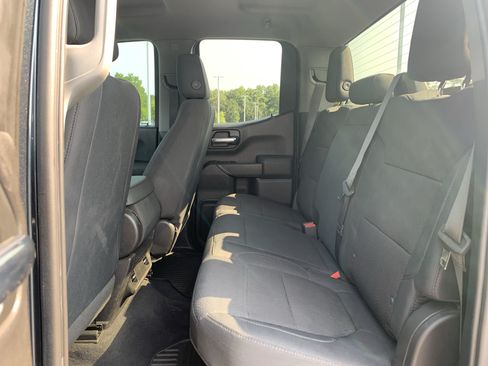 Used 2019 Chevrolet Silverado 1500 Custom w/ Custom Value Package AWD/4WD image 29
