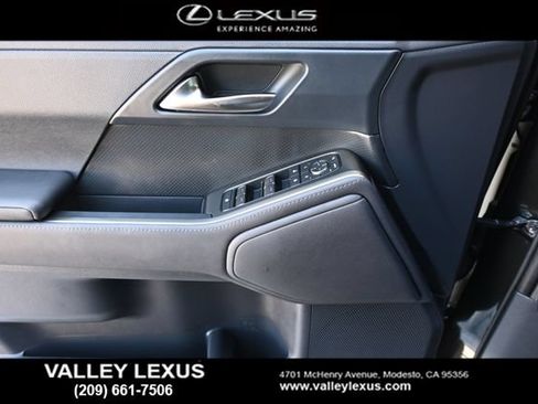 Certified 2024 Lexus GX 550 w/ Cold Area Package AWD/4WD image 11
