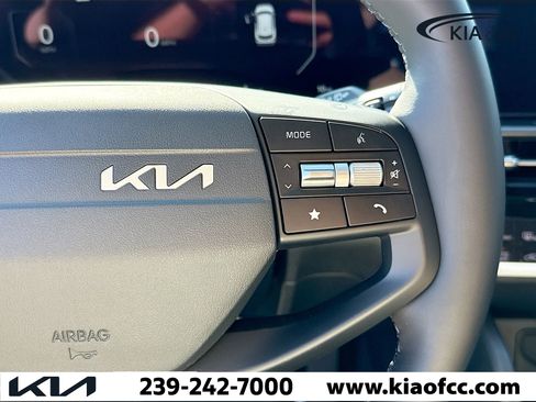 New 2026 Kia Sportage SX image 36