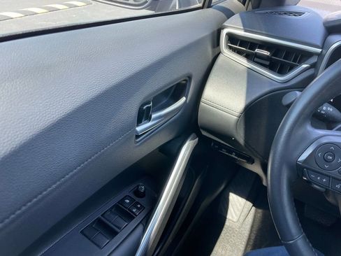 Used 2023 Toyota Corolla Cross XSE w/ Convenience Package image 24