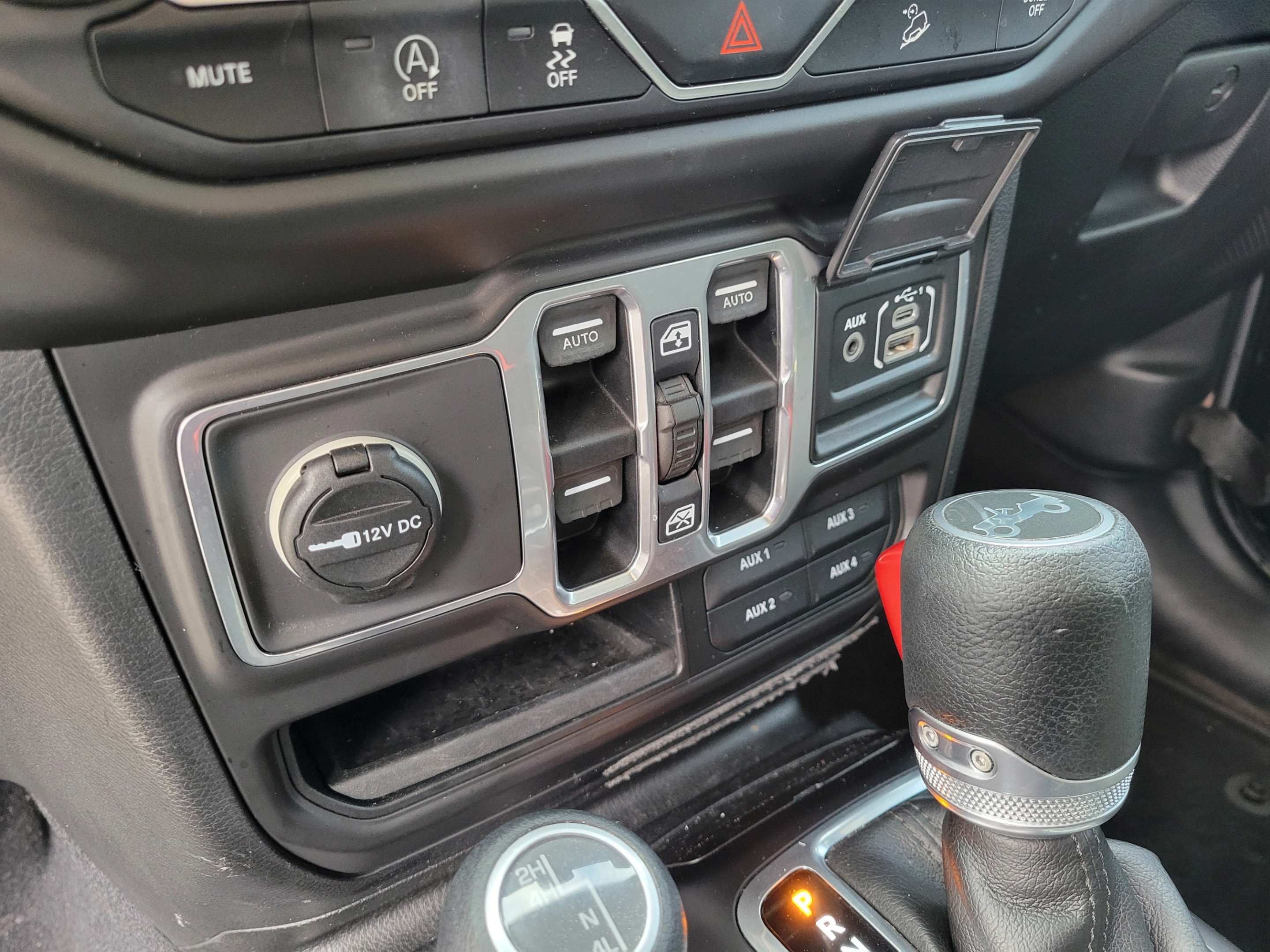 Used 2018 Jeep Wrangler Unlimited Sport S AWD/4WD image 21