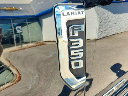 Used 2022 Ford F350 Lariat w/ Lariat Ultimate Package AWD/4WD image 6