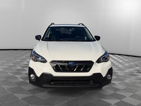 Used 2022 Subaru Crosstrek 2.5i Sport w/ Moonroof Package image 2