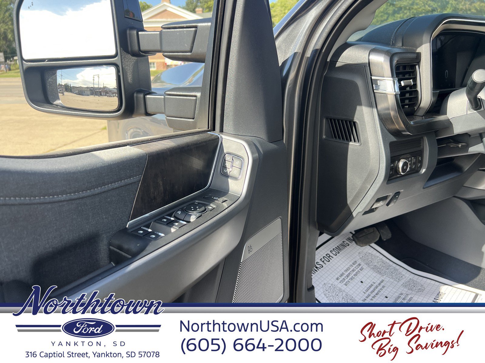 New 2026 Ford F250 Lariat w/ Black Appearance Package AWD/4WD image 22