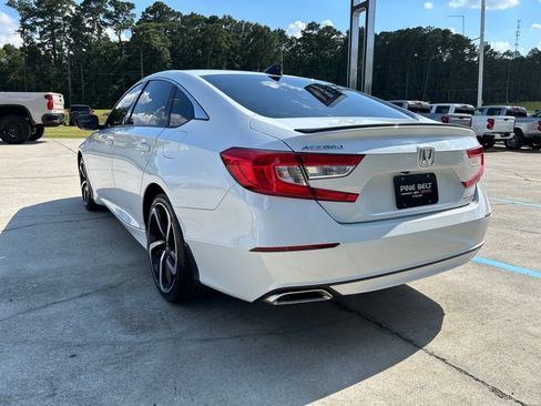 Used 2022 Honda Accord Sport image 4