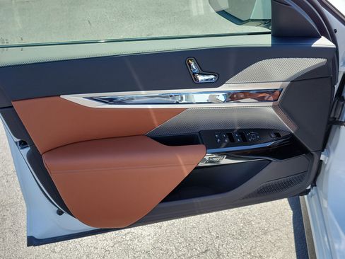 New 2026 BMW 740i w/ Executive Package RWD image 13