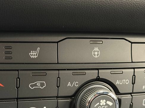 Used 2025 Dodge Durango GT AWD/4WD image 27