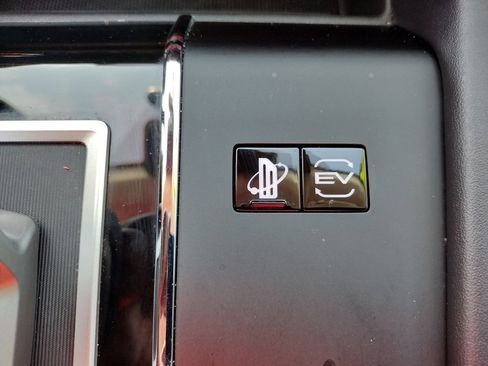 Used 2023 Mitsubishi Outlander ES image 28