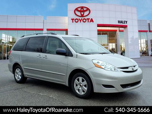 Used 2008 Toyota Sienna LE image 1