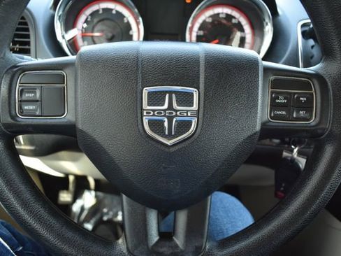 Used 2012 Dodge Grand Caravan American Value Package FWD image 20