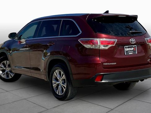 Used 2015 Toyota Highlander XLE image 12