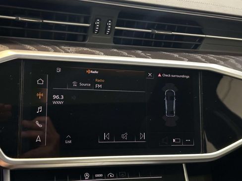 Used 2023 Audi A6 Premium Plus w/ Premium Plus Package AWD/4WD image 2