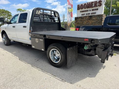 Used 2022 RAM 3500 Tradesman w/ Chrome Appearance Group AWD/4WD image 4
