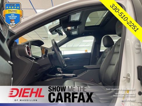 Used 2024 Chevrolet Trax RS w/ Sunroof Package FWD image 22