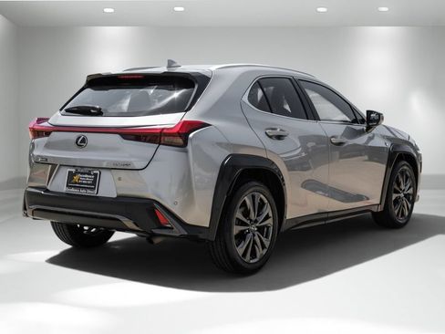 Used 2019 Lexus UX 200 F Sport w/ F Sport Premium Package FWD image 9