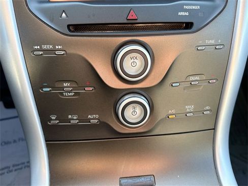 Used 2013 Ford Edge SEL image 25