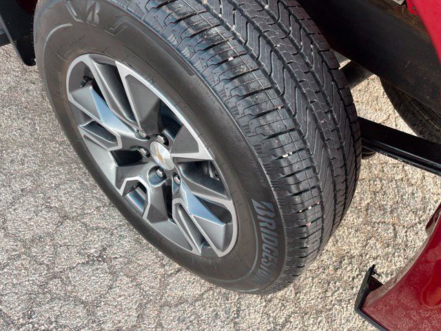 Used 2023 Chevrolet Silverado 1500 LT AWD/4WD image 8