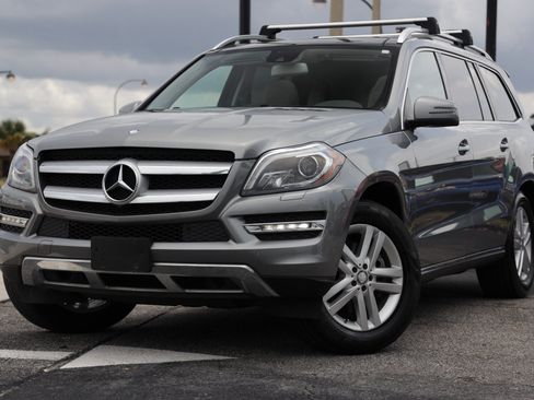 Used 2015 Mercedes-Benz GL 450 4MATIC image 1