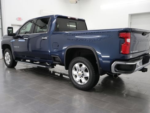 Used 2021 Chevrolet Silverado 2500 LTZ w/ LTZ Convenience Package AWD/4WD image 6