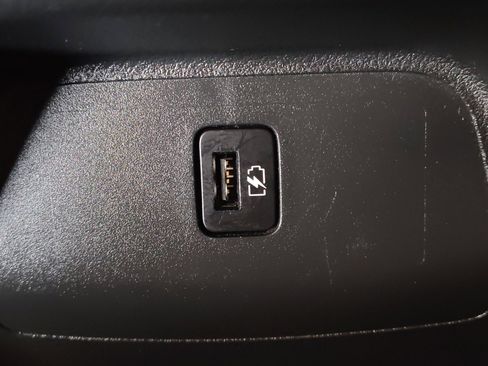 Used 2020 Nissan Sentra SR w/ Premium Package FWD image 34