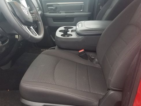 Used 2019 RAM 1500 Classic Warlock image 10