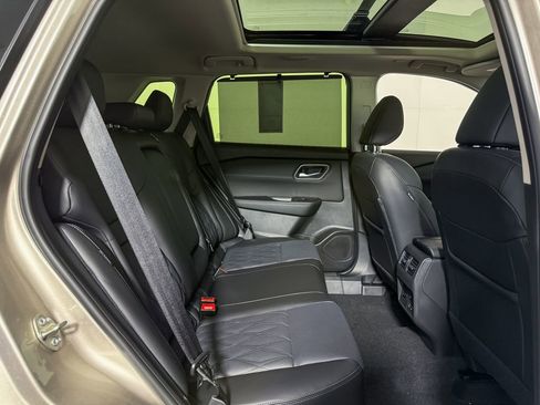 New 2026 Nissan Rogue Platinum w/ Platinum Premium Package image 36