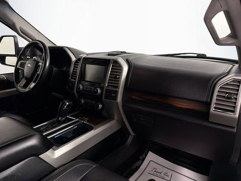 Used 2015 Ford F150 Lariat w/ Equipment Group 502A Luxury AWD/4WD image 28