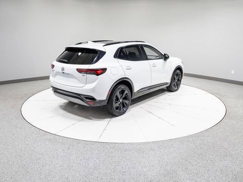 Used 2022 Buick Envision Essence w/ Technology Package I image 31