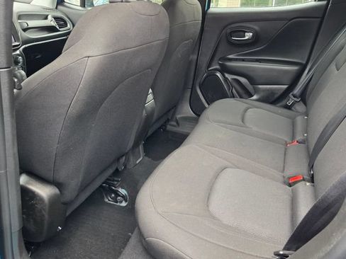Used 2022 Jeep Renegade Sport AWD/4WD image 5