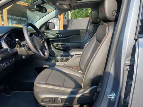 Used 2021 GMC Acadia AT4 w/ Technology Package AWD/4WD image 13