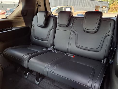 New 2026 Nissan Armada PRO-4X w/ Captain's Chari Seat Package image 10
