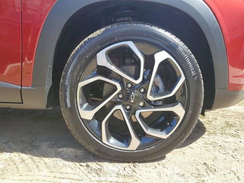 Used 2025 Chevrolet Trax RS w/ Driver Confidence Package image 6