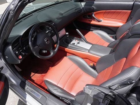 Used 2005 Honda S2000 image 18