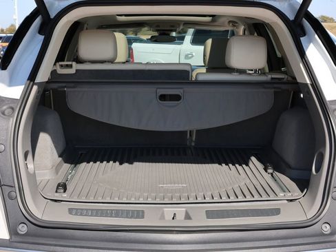 Used 2021 Cadillac XT5 Premium Luxury image 31