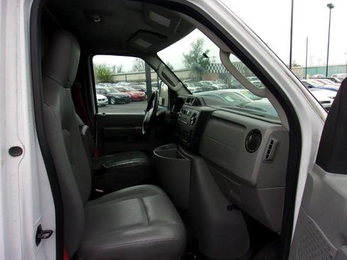 Used 2014 Ford E-350 and Econoline 350 Super Duty image 12
