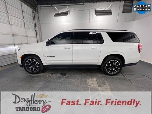 Used 2023 Chevrolet Suburban RST w/ Luxury Package image 5