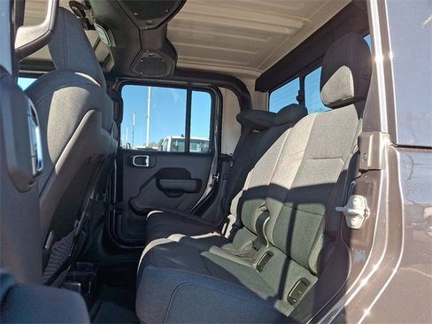 New 2026 Jeep Gladiator Rubicon w/ Safety Group image 5