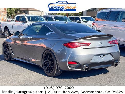 Used 2017 INFINITI Q60 2.0t w/ Premium Plus Package 2.0T RWD image 2