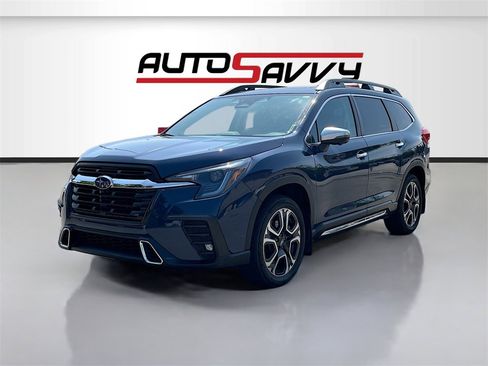Used 2023 Subaru Ascent Touring image 3