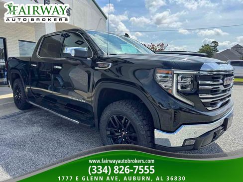 Used 2024 GMC Sierra 1500 SLT w/ SLT Premium Plus Package AWD/4WD image 4