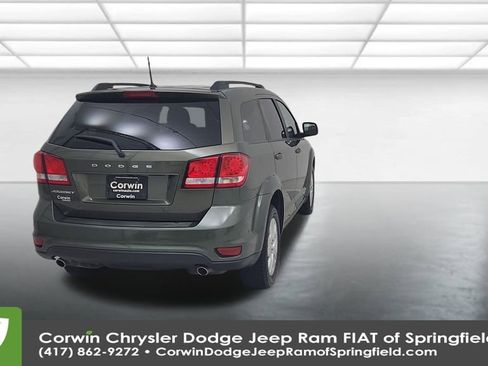 Used 2019 Dodge Journey SE image 13