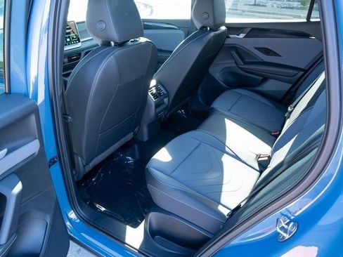 New 2026 Volkswagen Tiguan SE R-Line image 27