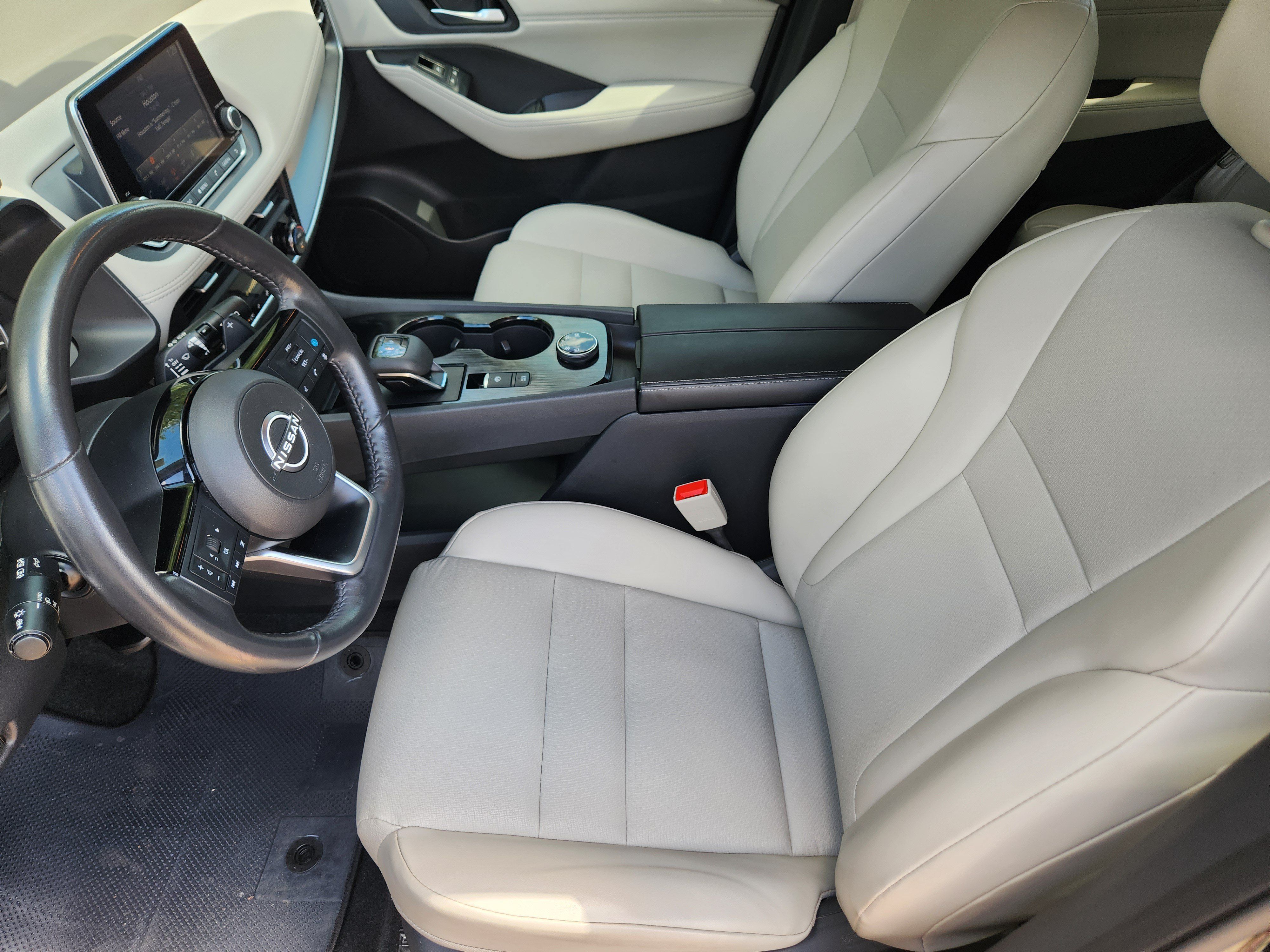 Used 2023 Nissan Rogue SV w/ SV Premium B Package AWD/4WD image 9