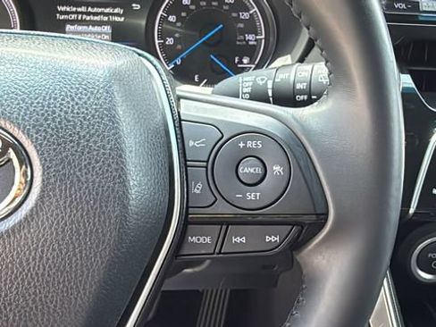Used 2023 Toyota Venza XLE AWD/4WD image 21